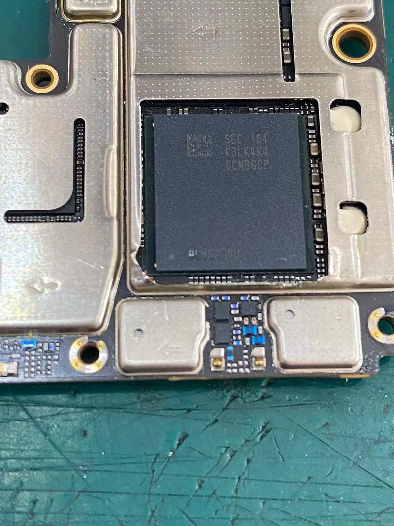 iphone7s plus 处理器