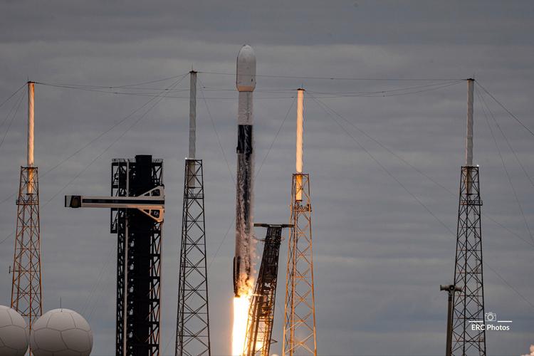 spacex互联网卫星发射