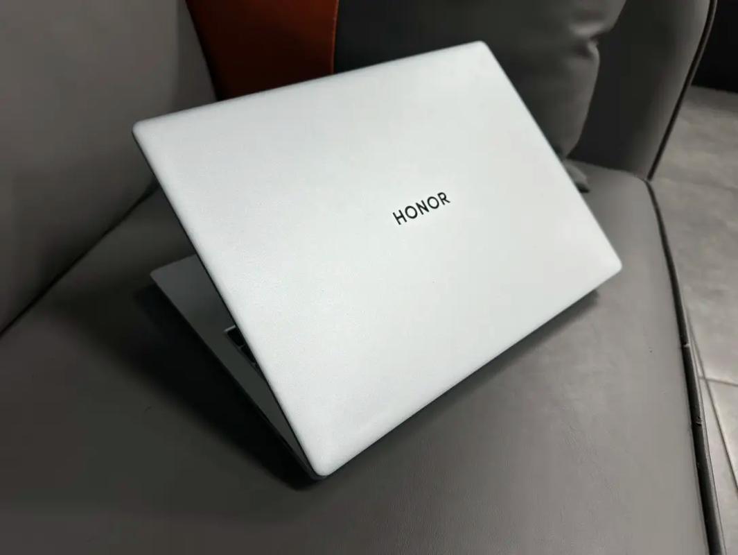 荣耀magicbook什么处理器