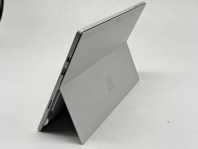 surface pro 5处理器