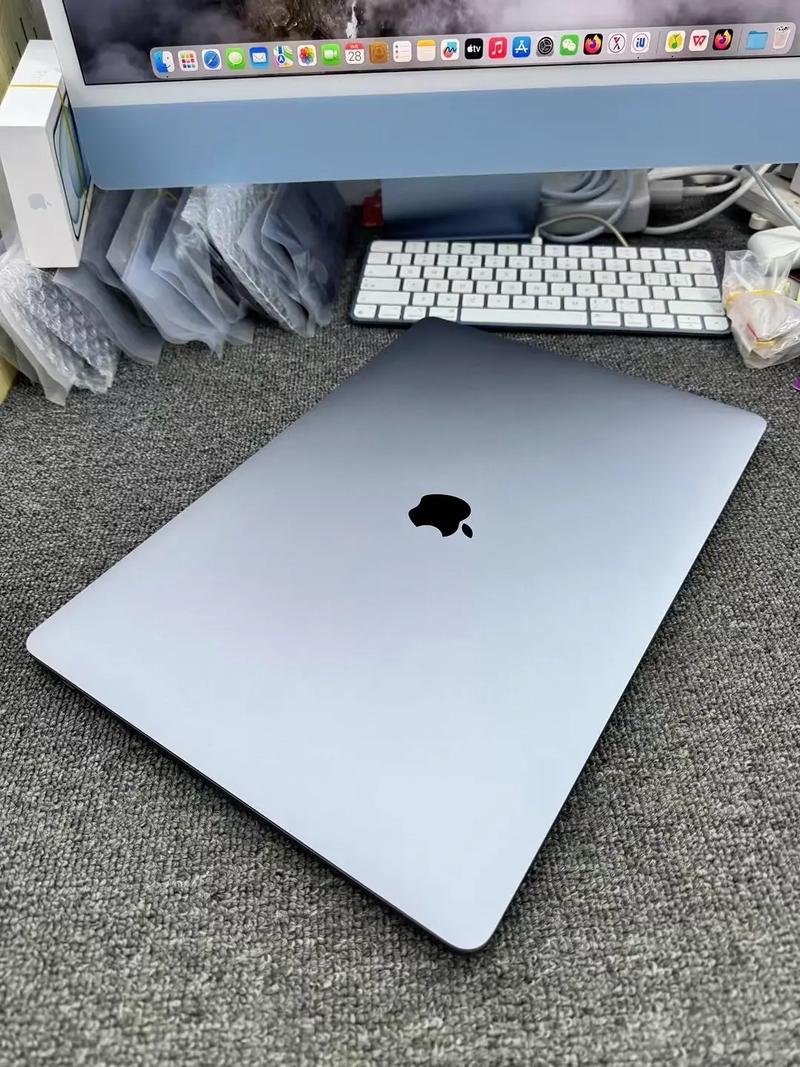 苹果笔记本是intel处理器吗